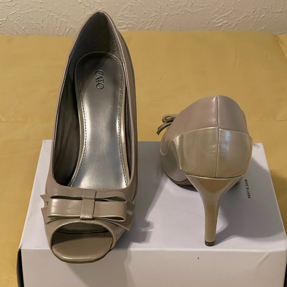 Cato Women's Taupe Peep Toe Heels